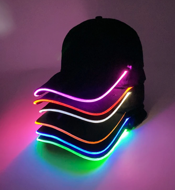 قبعة LED